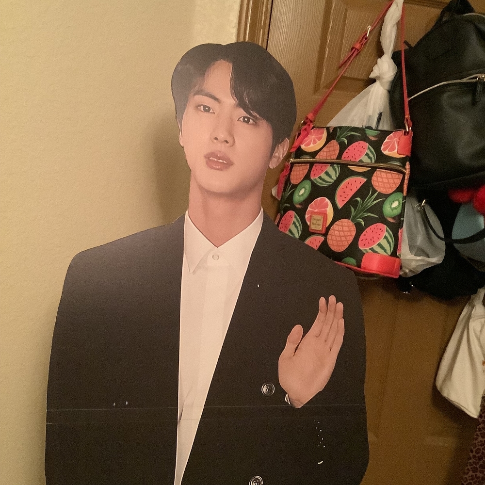Jin Needs A New Home 🏡